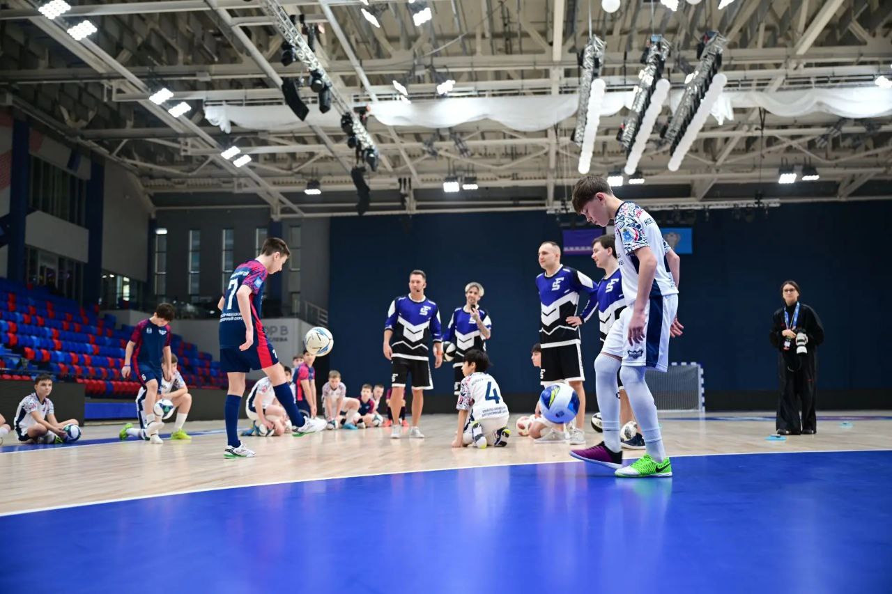 Мастер-класс от команды FRESTYLE SPORT и автограф-сессия! Мастер-класс от команды FRESTYLE SPORT и автограф-сессия!