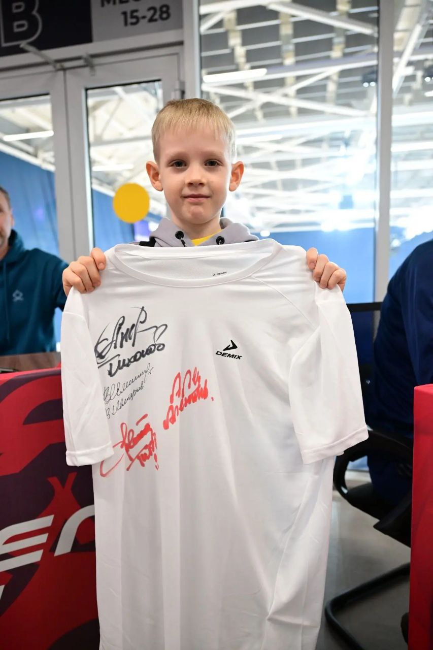 Мастер-класс от команды FRESTYLE SPORT и автограф-сессия! Мастер-класс от команды FRESTYLE SPORT и автограф-сессия!