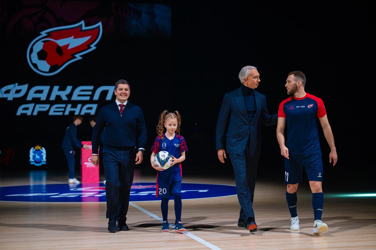 В Новом Уренгое торжественно открыта «Факел Арена»! В Новом Уренгое торжественно открыта «Факел Арена»!