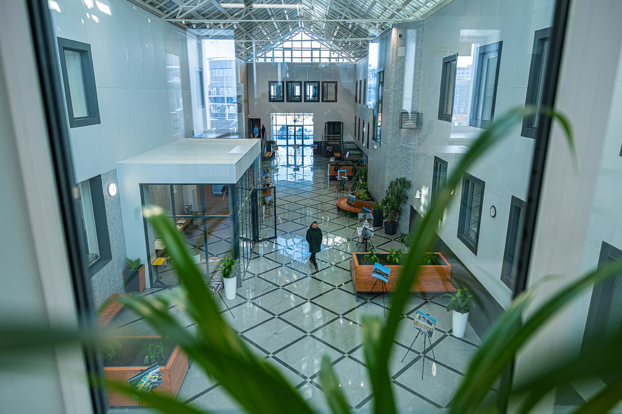 Комплексную дорожно-строительную лабораторию Научного центра изучения Арктики готовят к запуску в Новом Уренгое Комплексную дорожно-строительную лабораторию Научного центра изучения Арктики готовят к запуску в Новом Уренгое