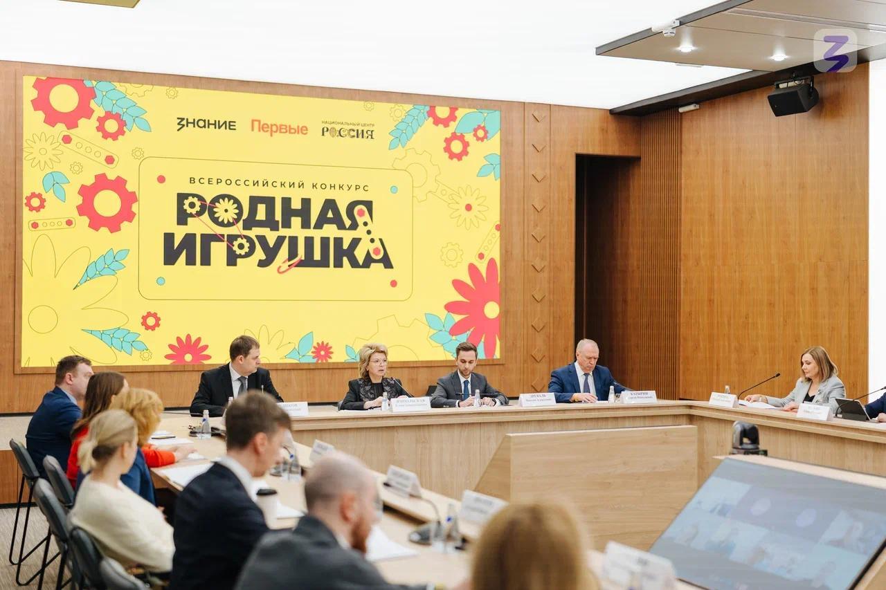 Ямальцев приглашают принять участие в новом сезоне конкурса «Родная игрушка»