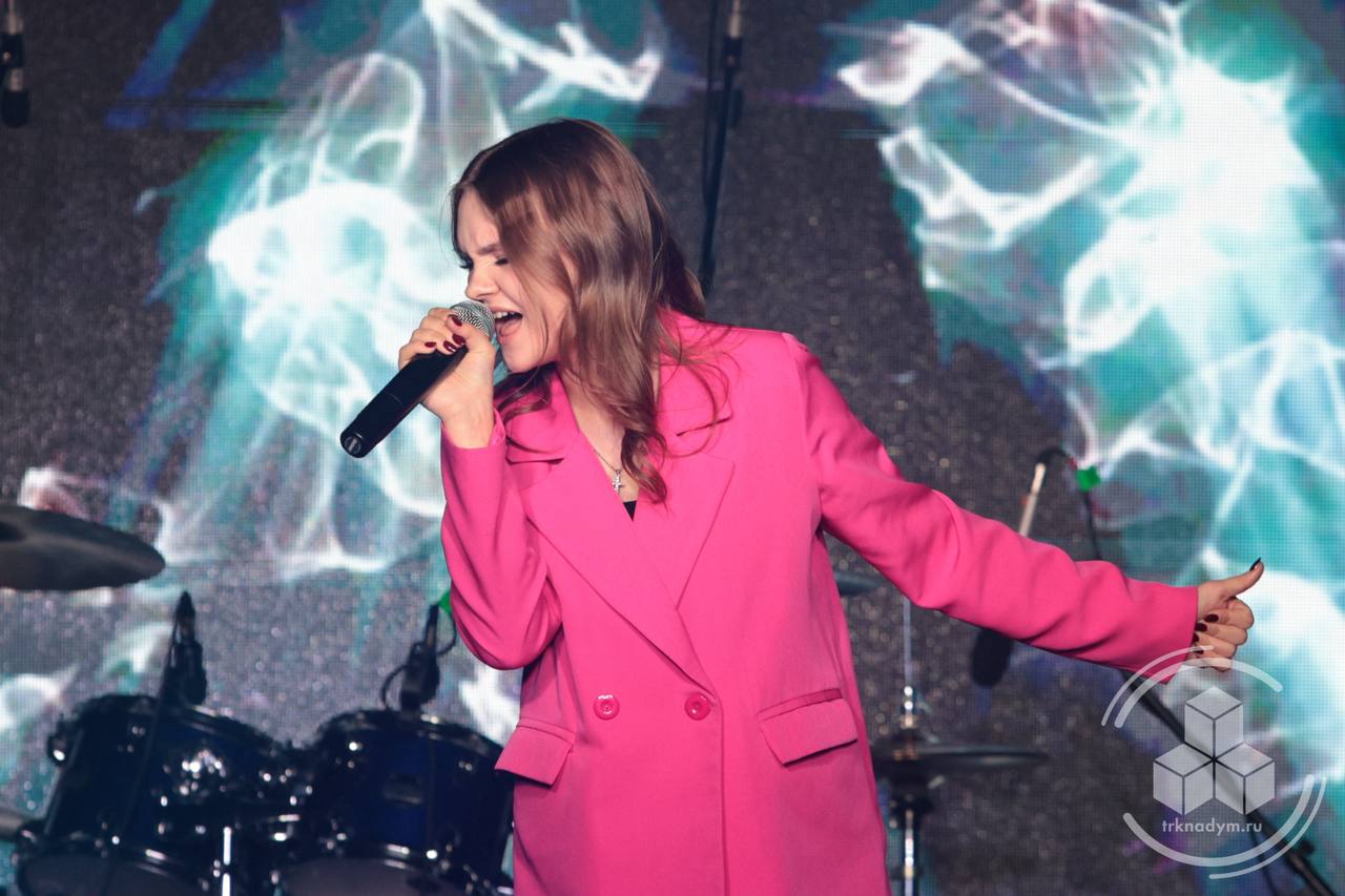 В роллер-парке «Адреналин» прошёл молодёжный фестиваль-конкурс современной песни «Чёрная коробка» В роллер-парке «Адреналин» прошёл молодёжный фестиваль-конкурс современной песни «Чёрная коробка»