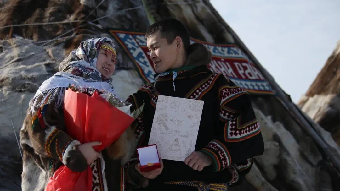 Любовь по-северному: тундровики сыграли свадьбы на Дне оленевода