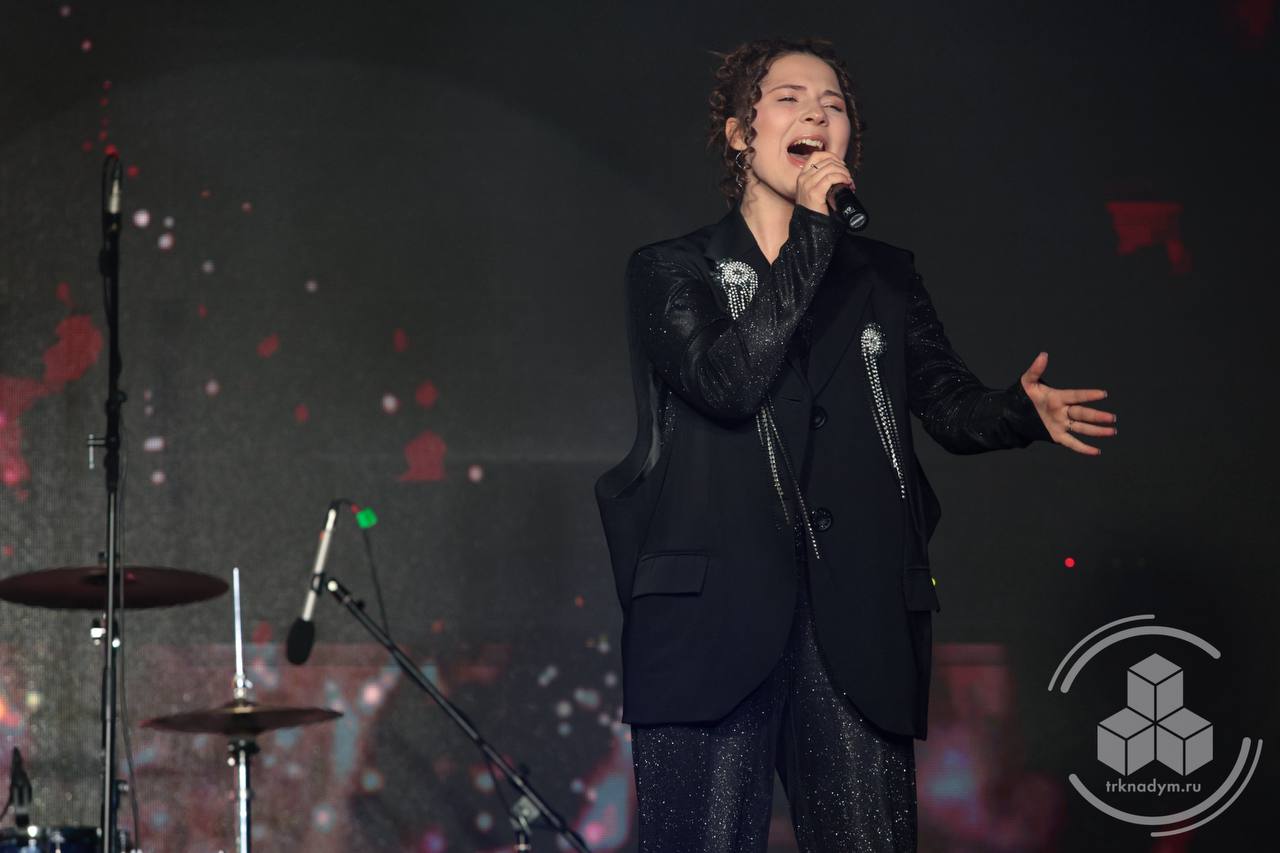 В роллер-парке «Адреналин» прошёл молодёжный фестиваль-конкурс современной песни «Чёрная коробка» В роллер-парке «Адреналин» прошёл молодёжный фестиваль-конкурс современной песни «Чёрная коробка»