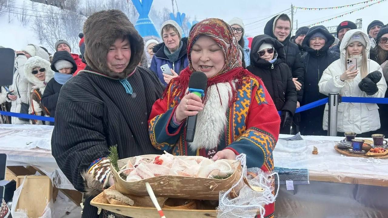 В Салехарде выбрали королей строганины В Салехарде выбрали королей строганины