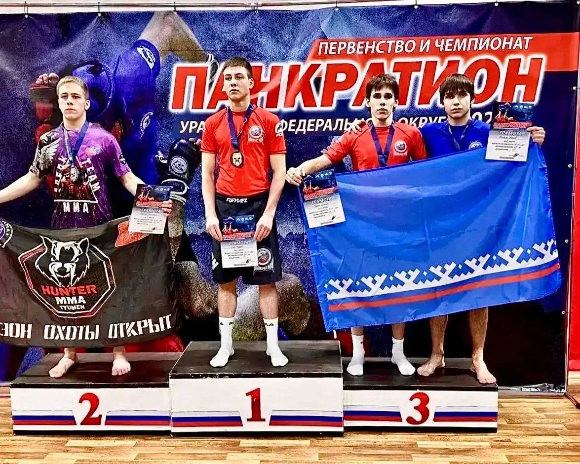 Арктические борцы покорили пьедестал своим мастерством Арктические борцы покорили пьедестал своим мастерством