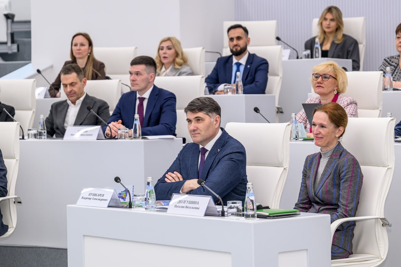 Лилия Гумерова: Ямало-Ненецкий автономный округ входит в число регионов-лидеров по показателю рождаемости, каждая четвёртая семья здесь многодетная Лилия Гумерова: Ямало-Ненецкий автономный округ входит в число регионов-лидеров по показателю рождаемости, каждая четвёртая семья здесь многодетная