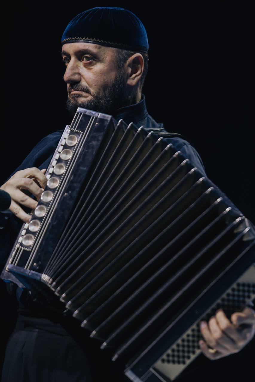 «Нить традиций»: яркий вечер кавказского танца «Нить традиций»: яркий вечер кавказского танца