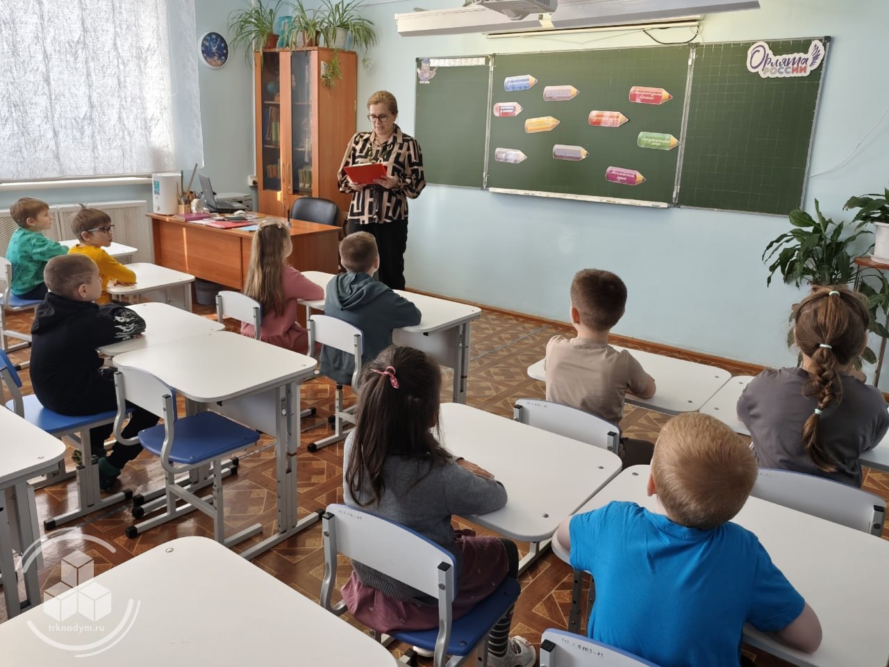 1 сентября ещё не скоро, а воспитанники детских садов п. Пангоды уже сели за школьные парты 1 сентября ещё не скоро, а воспитанники детских садов п. Пангоды уже сели за школьные парты