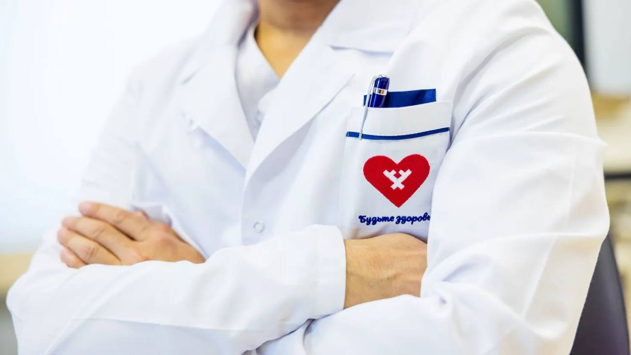 Две угрозы — одна победа: врачи спасли пациентку от двух опухолей за одну операцию