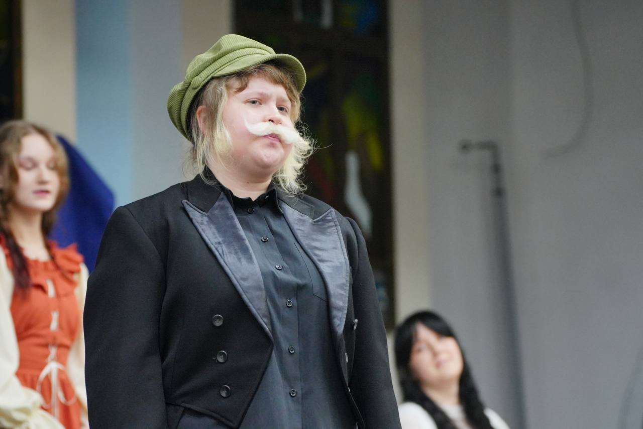 «Вишнёвый сад» открыл сезон: в городе стартовал III фестиваль школьных театров «Вишнёвый сад» открыл сезон: в городе стартовал III фестиваль школьных театров