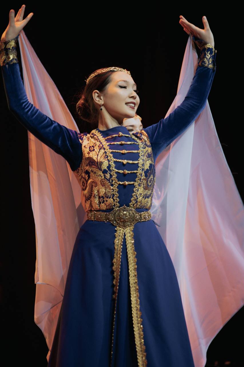 «Нить традиций»: яркий вечер кавказского танца «Нить традиций»: яркий вечер кавказского танца