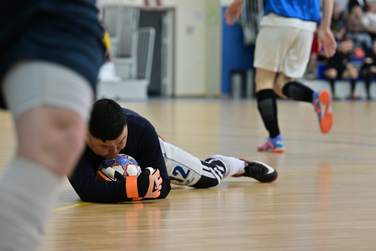 В Новом Уренгое проходит турнир по мини-футболу среди команд органов внутренних дел памяти Заура Керейтова В Новом Уренгое проходит турнир по мини-футболу среди команд органов внутренних дел памяти Заура Керейтова