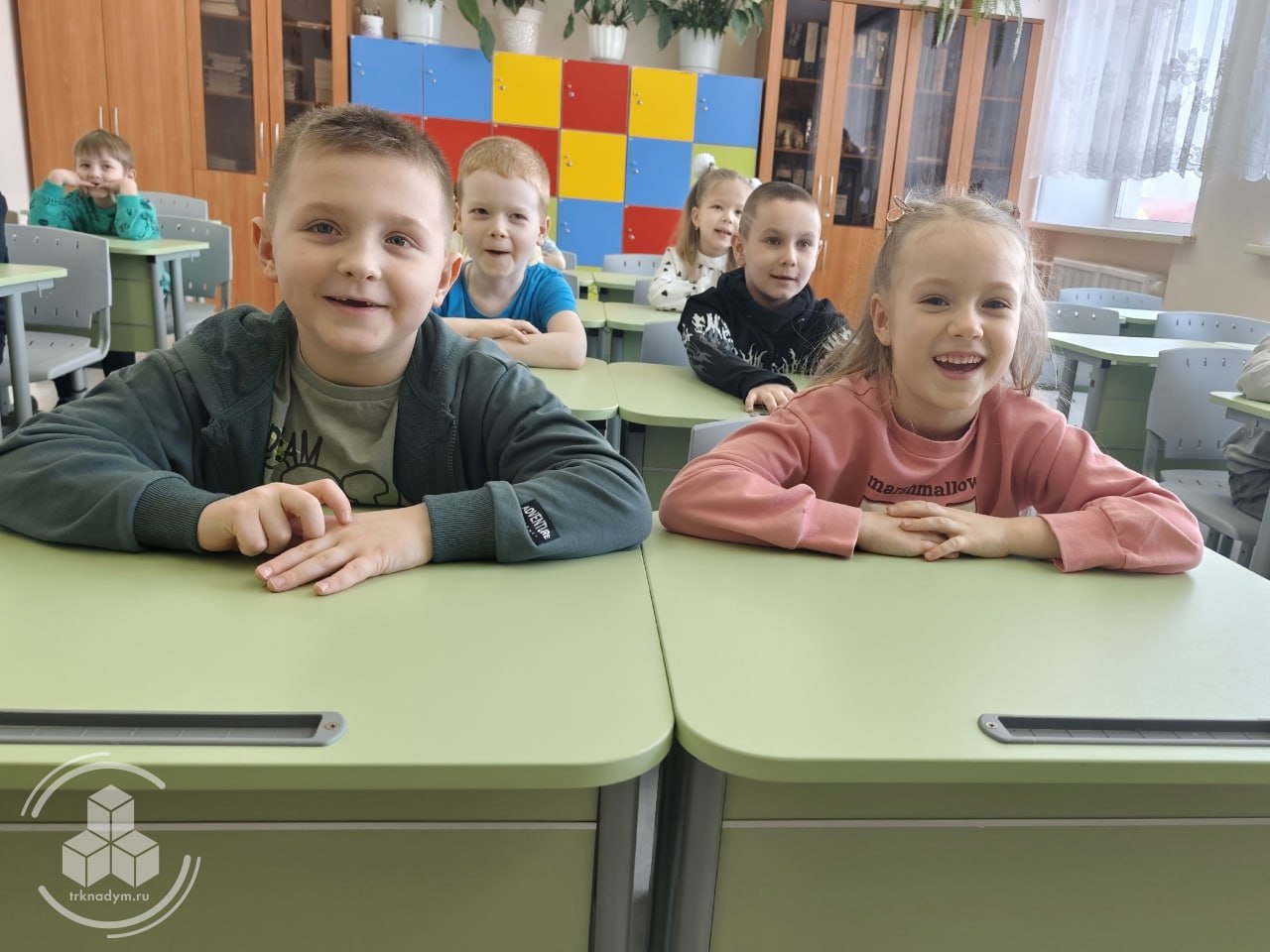 1 сентября ещё не скоро, а воспитанники детских садов п. Пангоды уже сели за школьные парты 1 сентября ещё не скоро, а воспитанники детских садов п. Пангоды уже сели за школьные парты