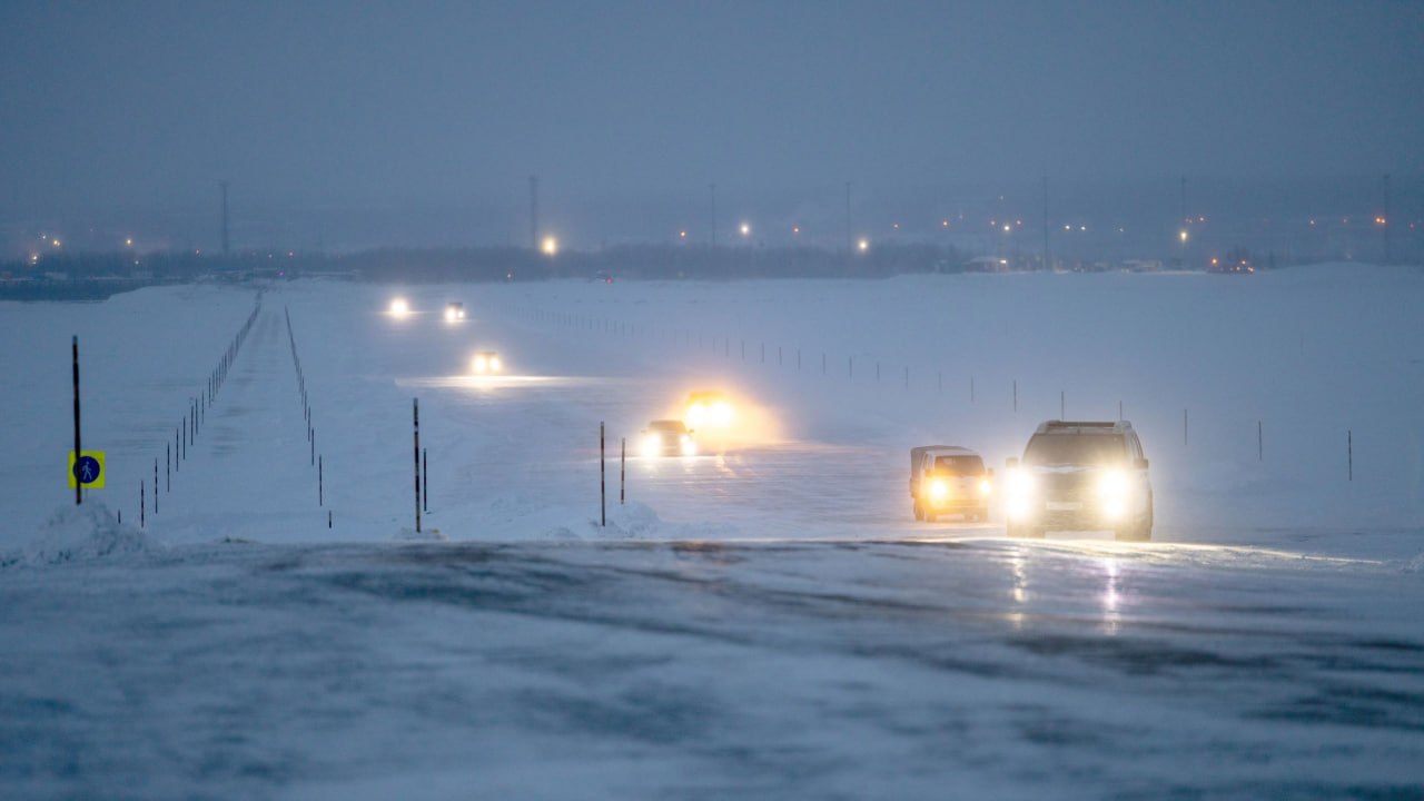 На Ямале в метель потерялись 10 взрослых и 4 детей