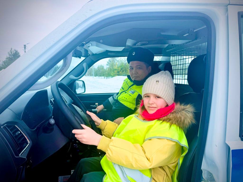 Сотрудники Губкинской Госавтоинспекции провели профилактическое мероприятие в МБОУ «Школа-детский сад «Ступени»» в рамках акции Сотрудники Губкинской Госавтоинспекции провели профилактическое мероприятие в МБОУ «Школа-детский сад «Ступени»» в рамках акции