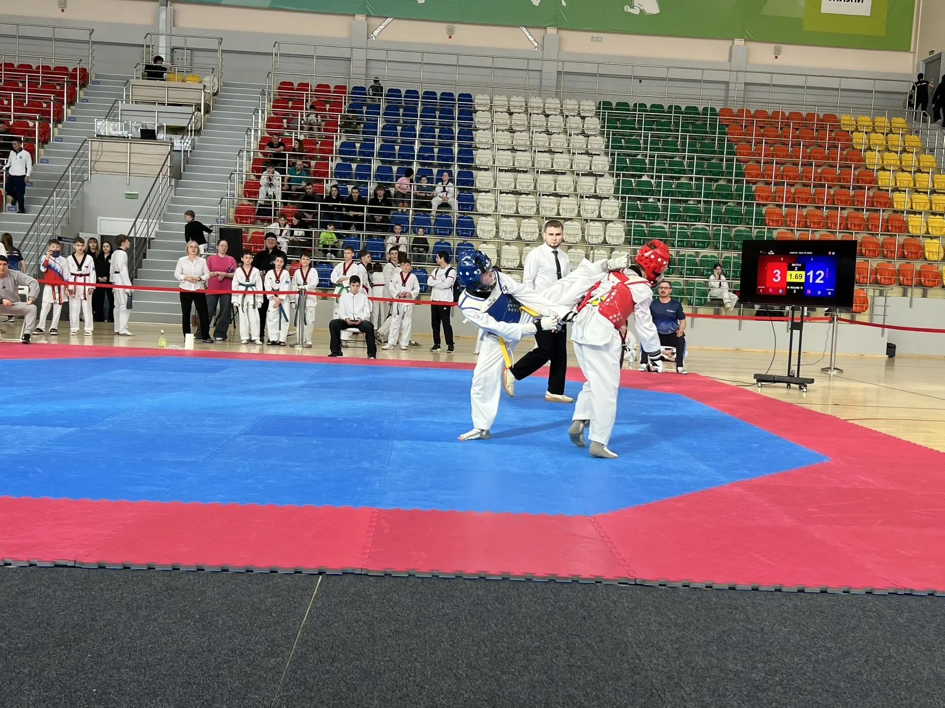 В Надыме проходит Первенство ЯНАО по тхэквондо В Надыме проходит Первенство ЯНАО по тхэквондо