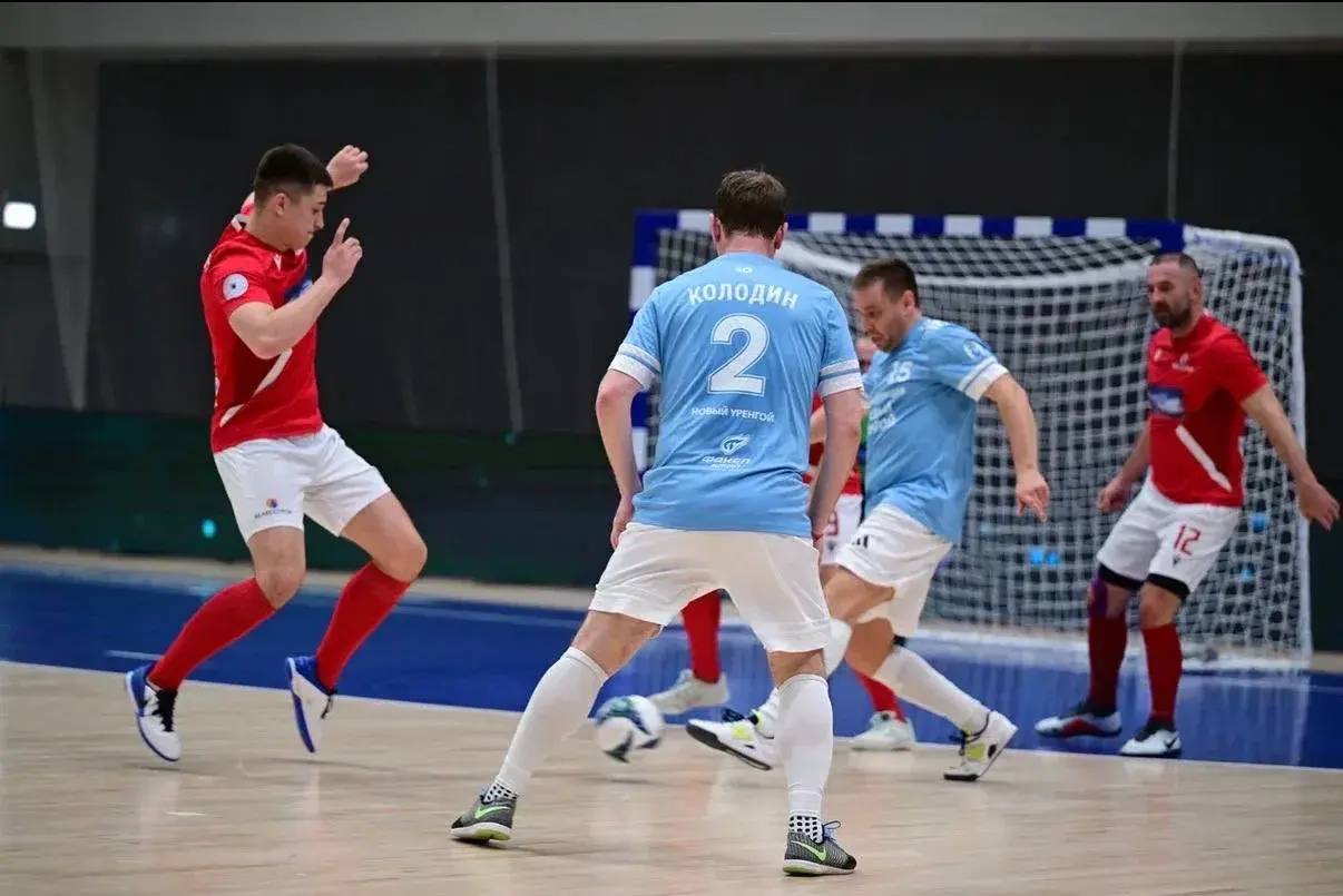 Антон Колодин: Товарищеский матч-реванш по футзалу со строителями — это всегда не только эмоциональная игра, но и отличная возможность сплотить коллективы Антон Колодин: Товарищеский матч-реванш по футзалу со строителями — это всегда не только эмоциональная игра, но и отличная возможность сплотить коллективы