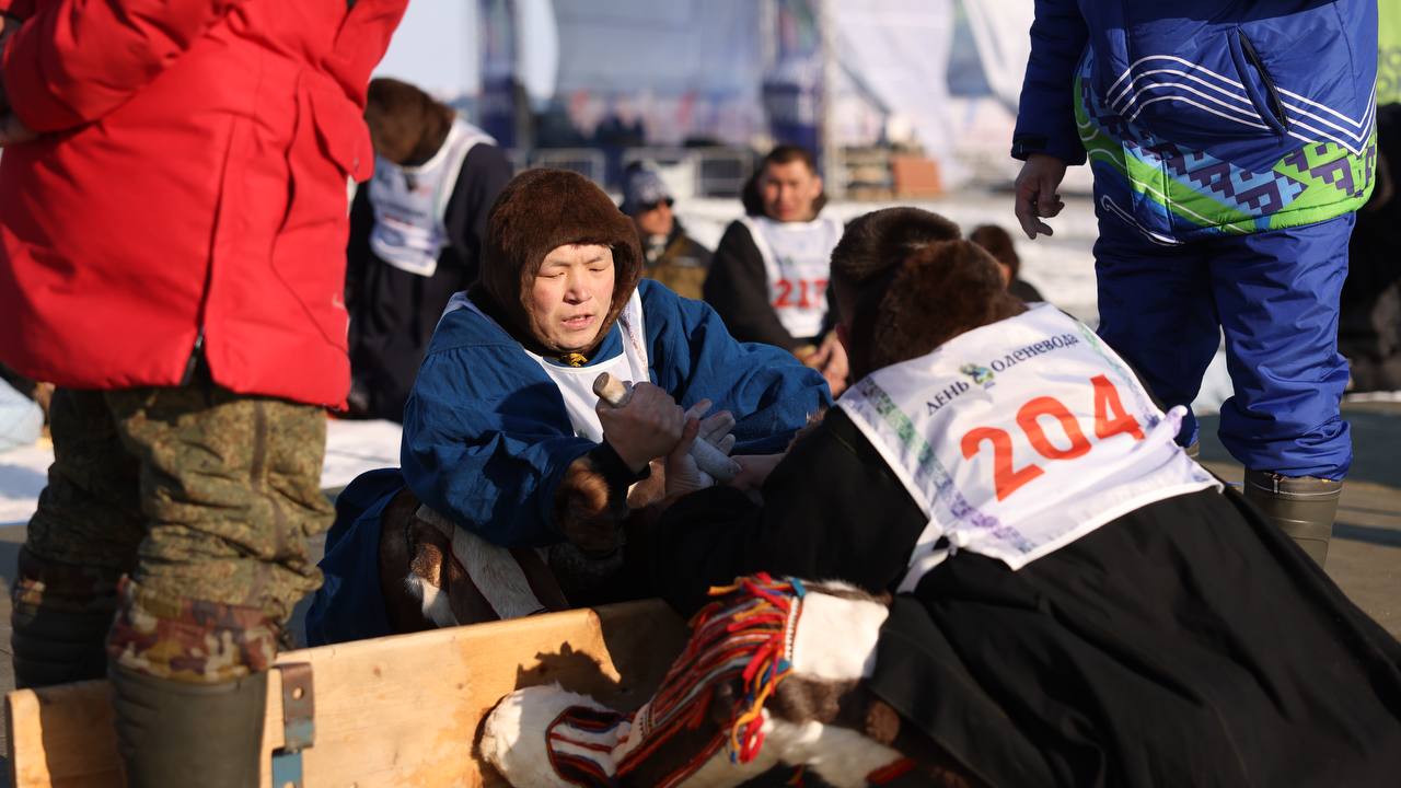 Кадры на память о празднике в Аксарке Кадры на память о празднике в Аксарке