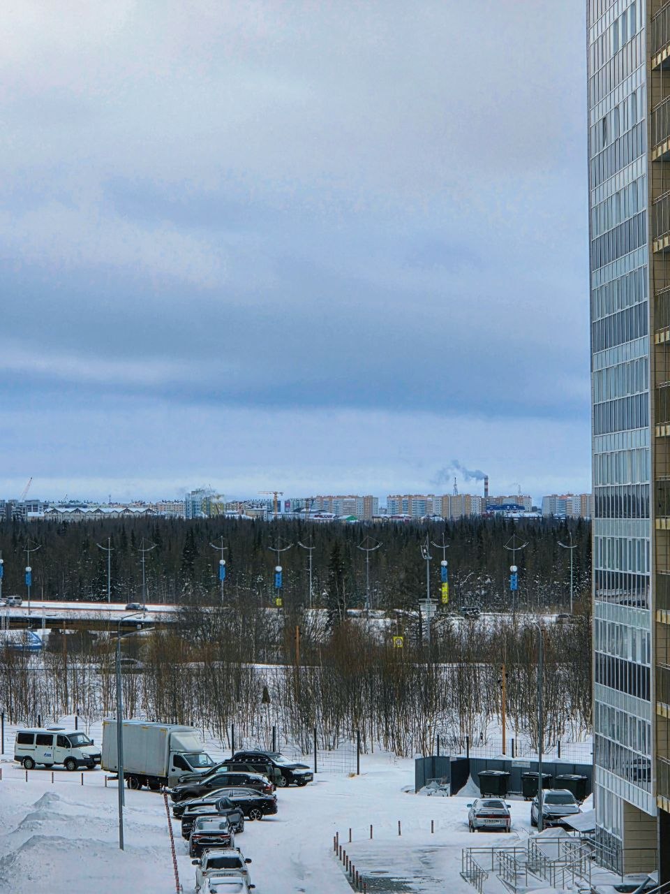 Сильный ветер, осадки и гололёд!