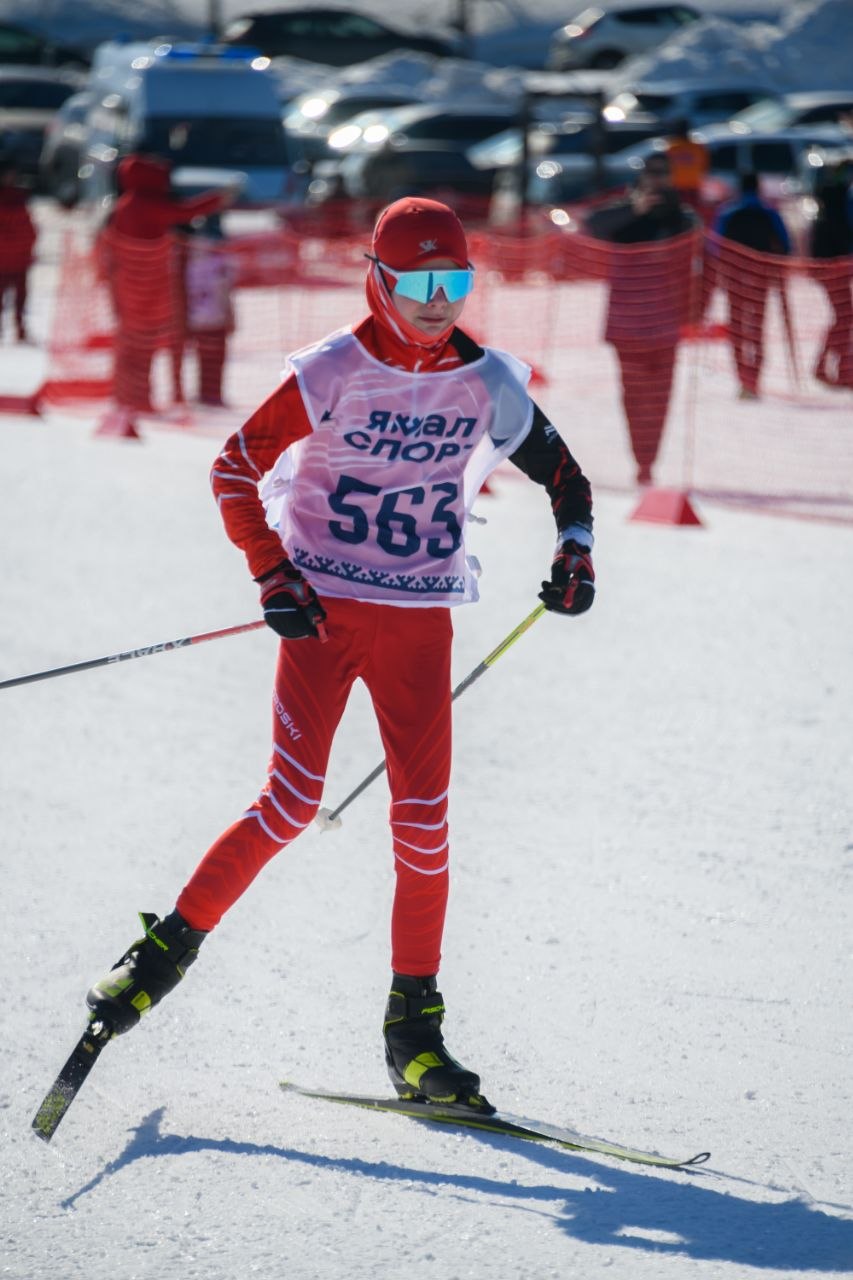 Сегодня в Ноябрьске прошли массовые гонки «Ямальская лыжня», собравшие более 350 любителей активного образа жизни разных возрастов Сегодня в Ноябрьске прошли массовые гонки «Ямальская лыжня», собравшие более 350 любителей активного образа жизни разных возрастов