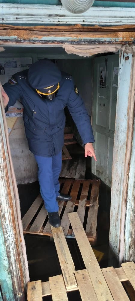 Обратная связь. Прокуратура провела проверку по публикации в соцсетях о подтоплении талыми водами дома в Салехарде Обратная связь. Прокуратура провела проверку по публикации в соцсетях о подтоплении талыми водами дома в Салехарде