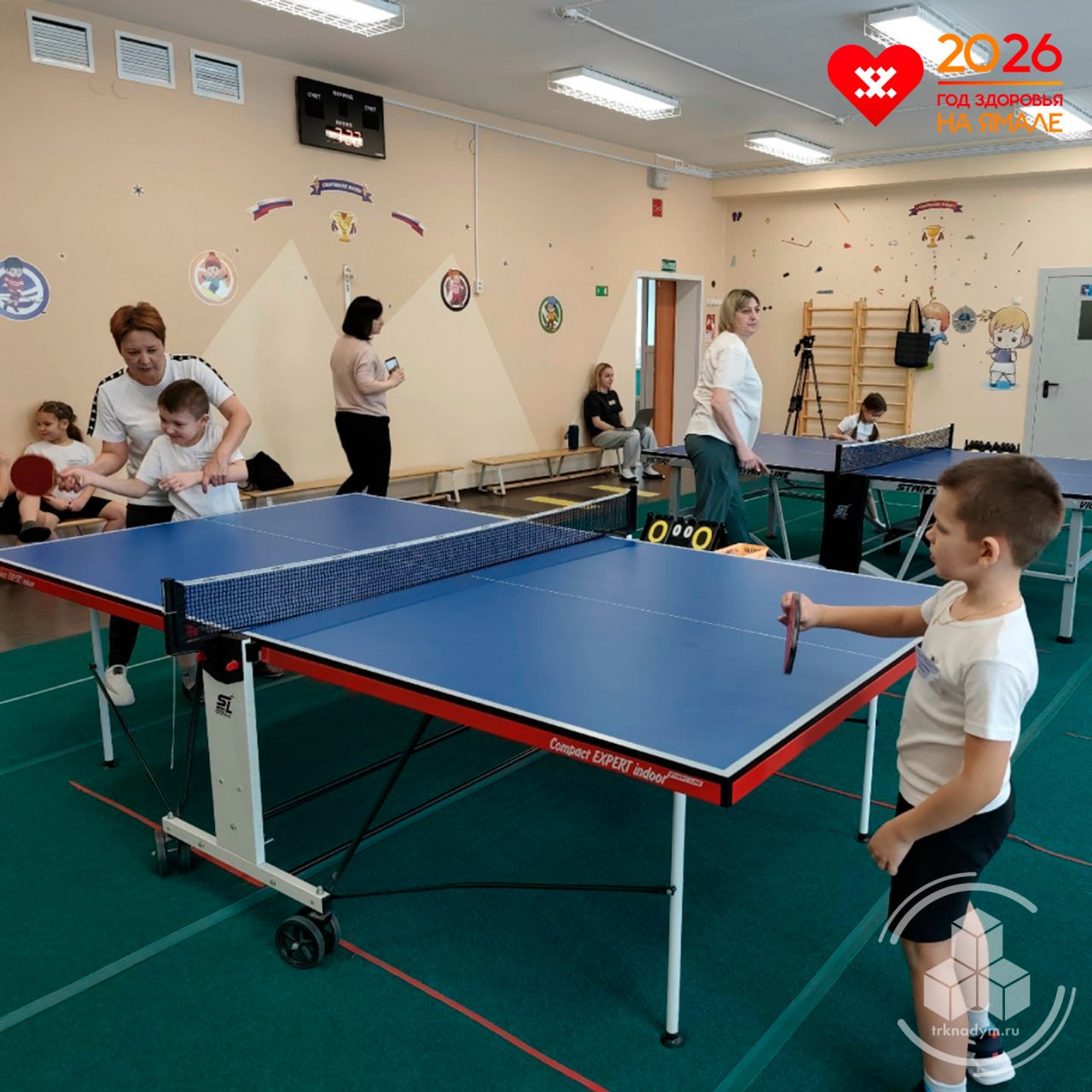 Дошколята взялись на ракетки Дошколята взялись на ракетки