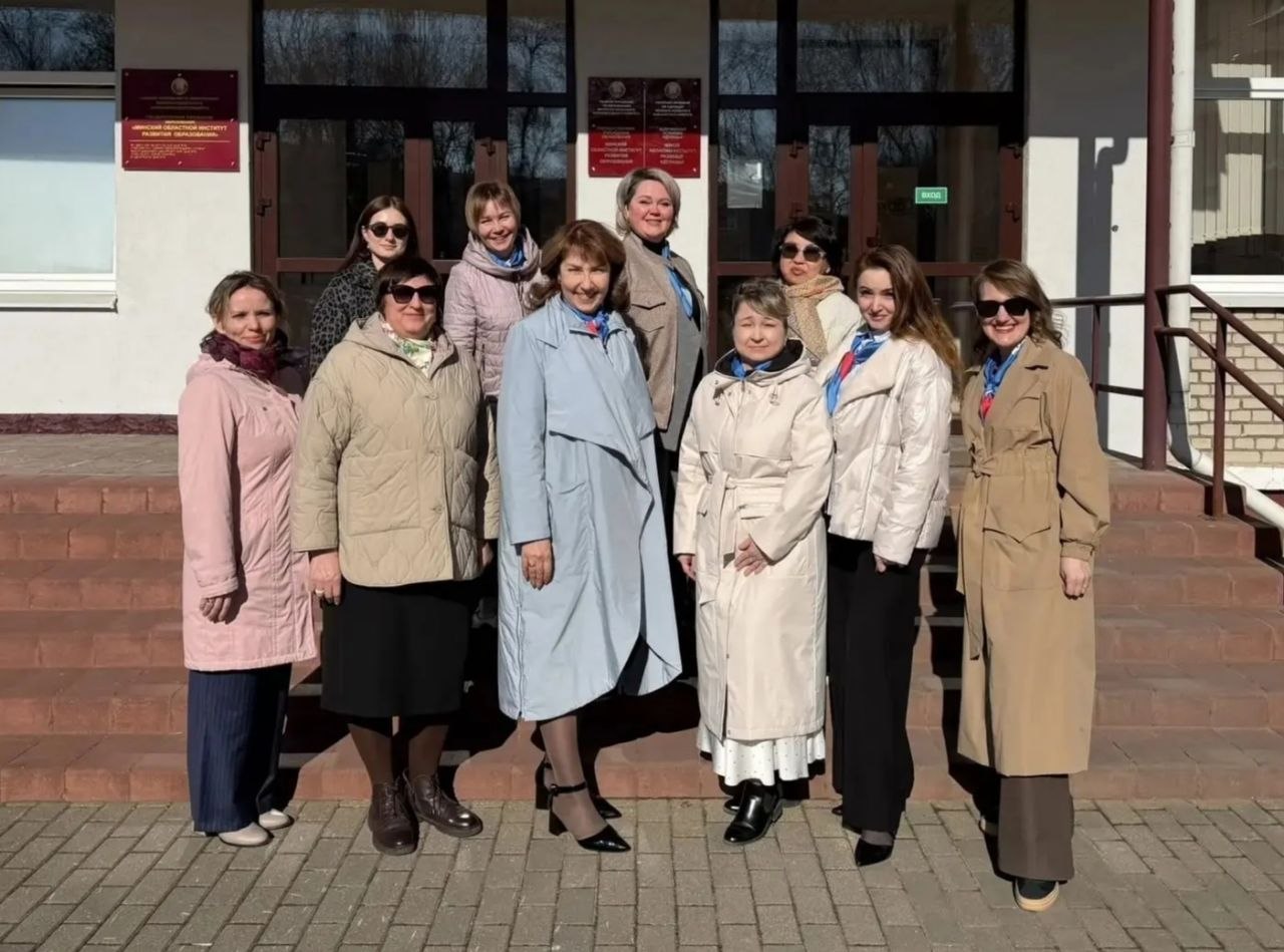 В Беларуси подписано соглашение о сотрудничестве между ноябрьской школой № 2 и гимназией № 20 города Минска — важный шаг в укреплении образовательных связей России и Беларуси В Беларуси подписано соглашение о сотрудничестве между ноябрьской школой № 2 и гимназией № 20 города Минска — важный шаг в укреплении образовательных связей России и Беларуси