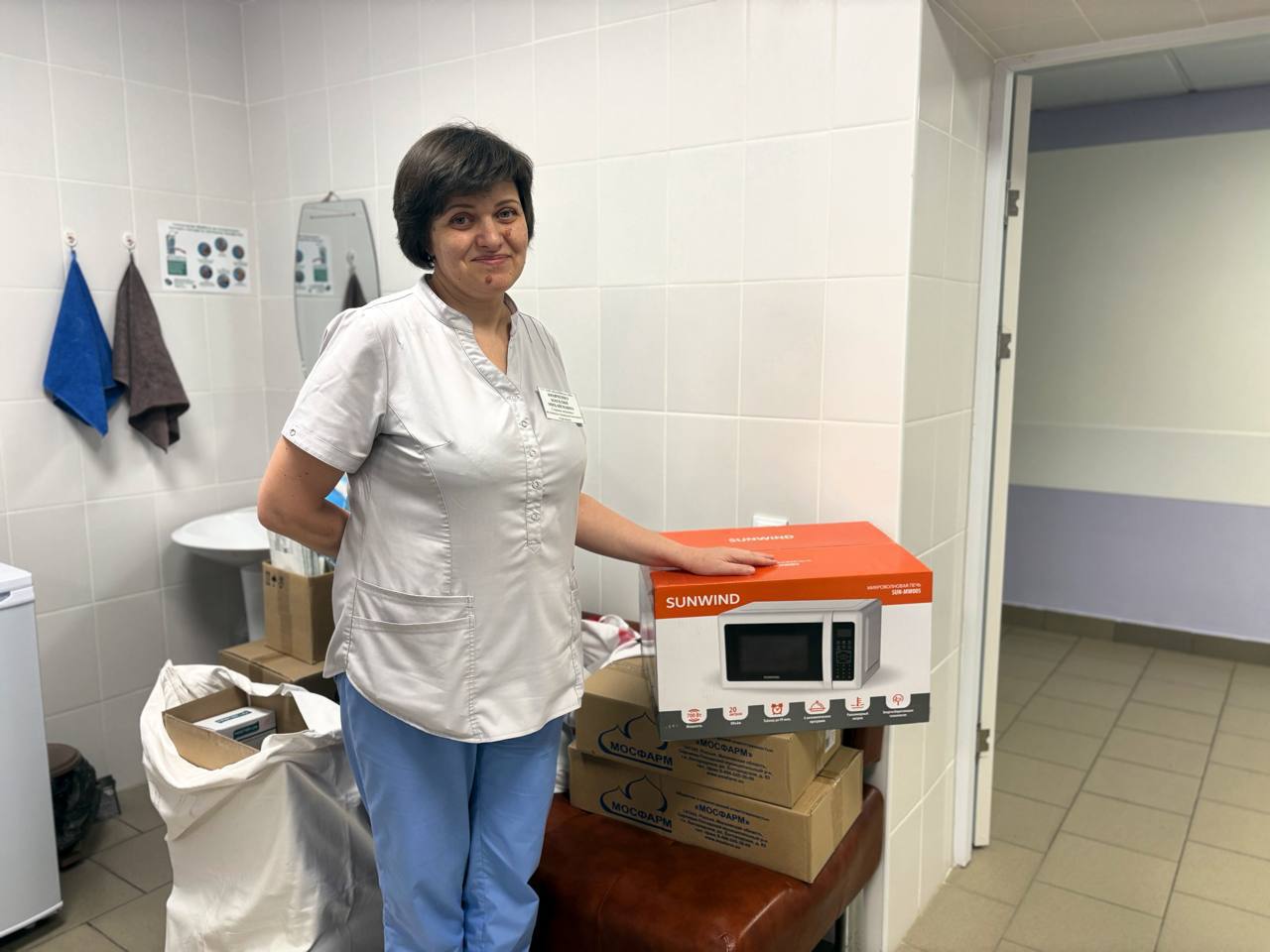 Семьям Волновахи привезли помощь от строителей Ямала Семьям Волновахи привезли помощь от строителей Ямала