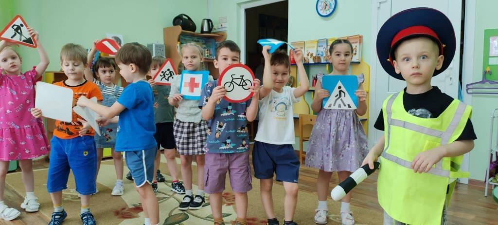 В детском саду города Ноябрьска прошла увлекательная игра «Веселые знаки» В детском саду города Ноябрьска прошла увлекательная игра «Веселые знаки»