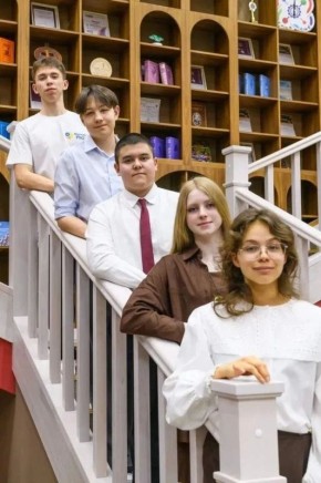 Алексей Романов: По итогам регионального этапа ВсОШ у Ноябрьска — 14 побед и 93 призовых места! Больше всего наград собрали ученики гимназии № 1, третьей и восьмой школ