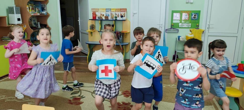 В детском саду города Ноябрьска прошла увлекательная игра «Веселые знаки» В детском саду города Ноябрьска прошла увлекательная игра «Веселые знаки»