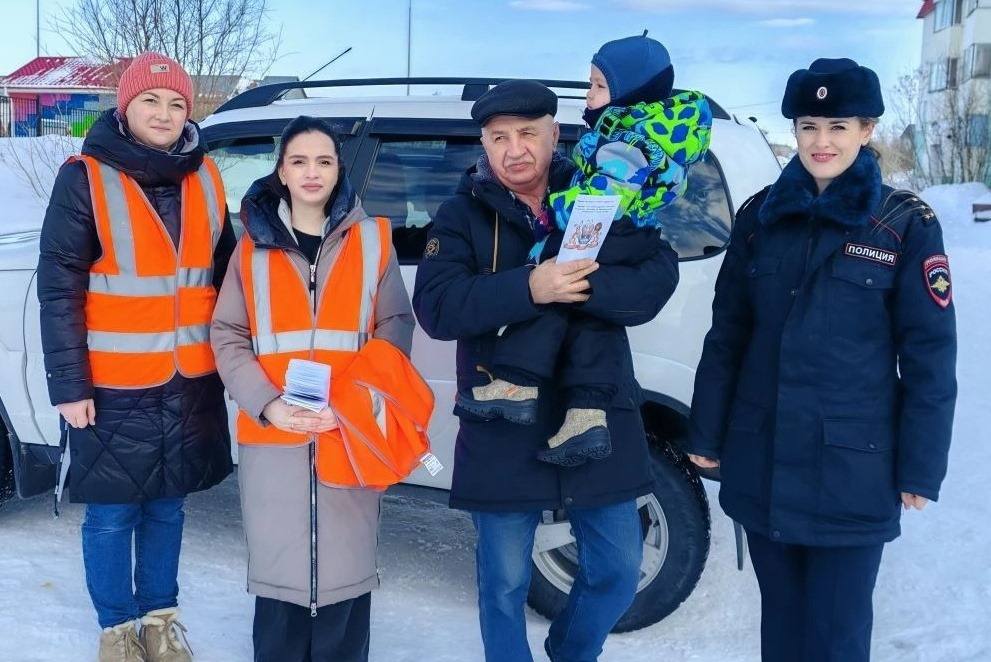 В Губкинском «Родительский патруль» и Госавтоинспекция провели профилактическое мероприятие