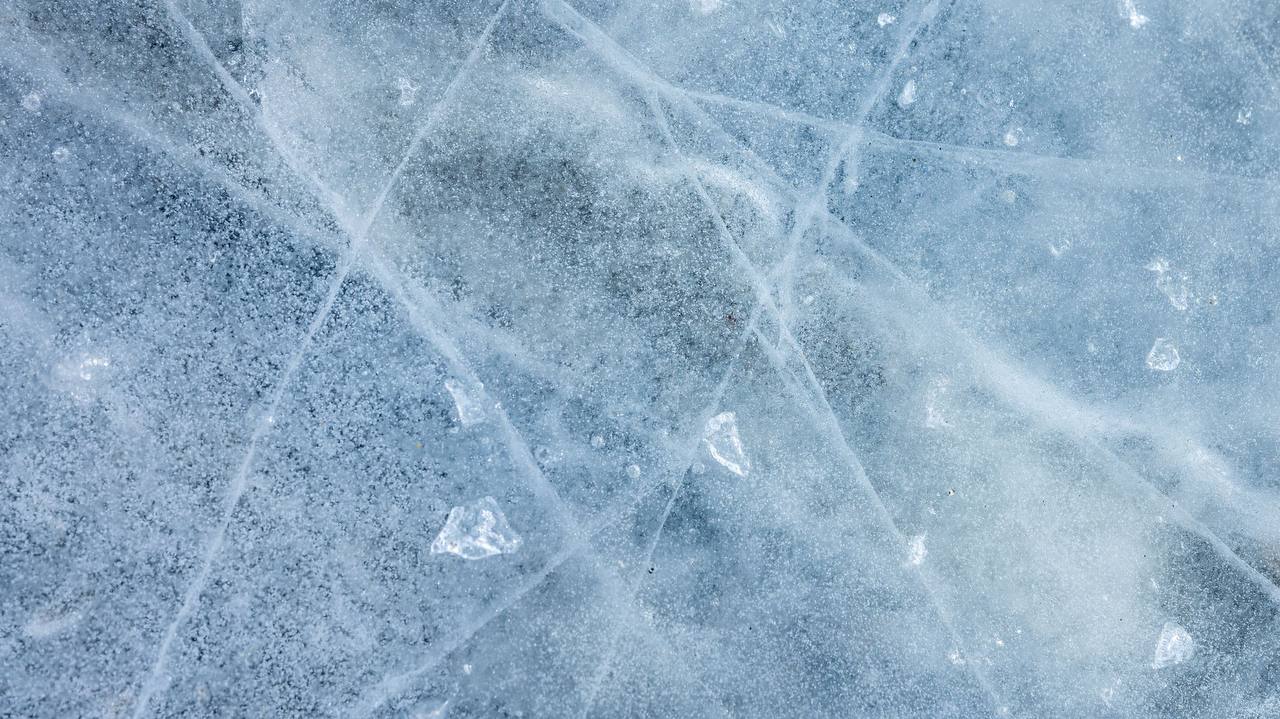 Салехардская весна — тишина, в которой слышно, как тает лёд Салехардская весна — тишина, в которой слышно, как тает лёд