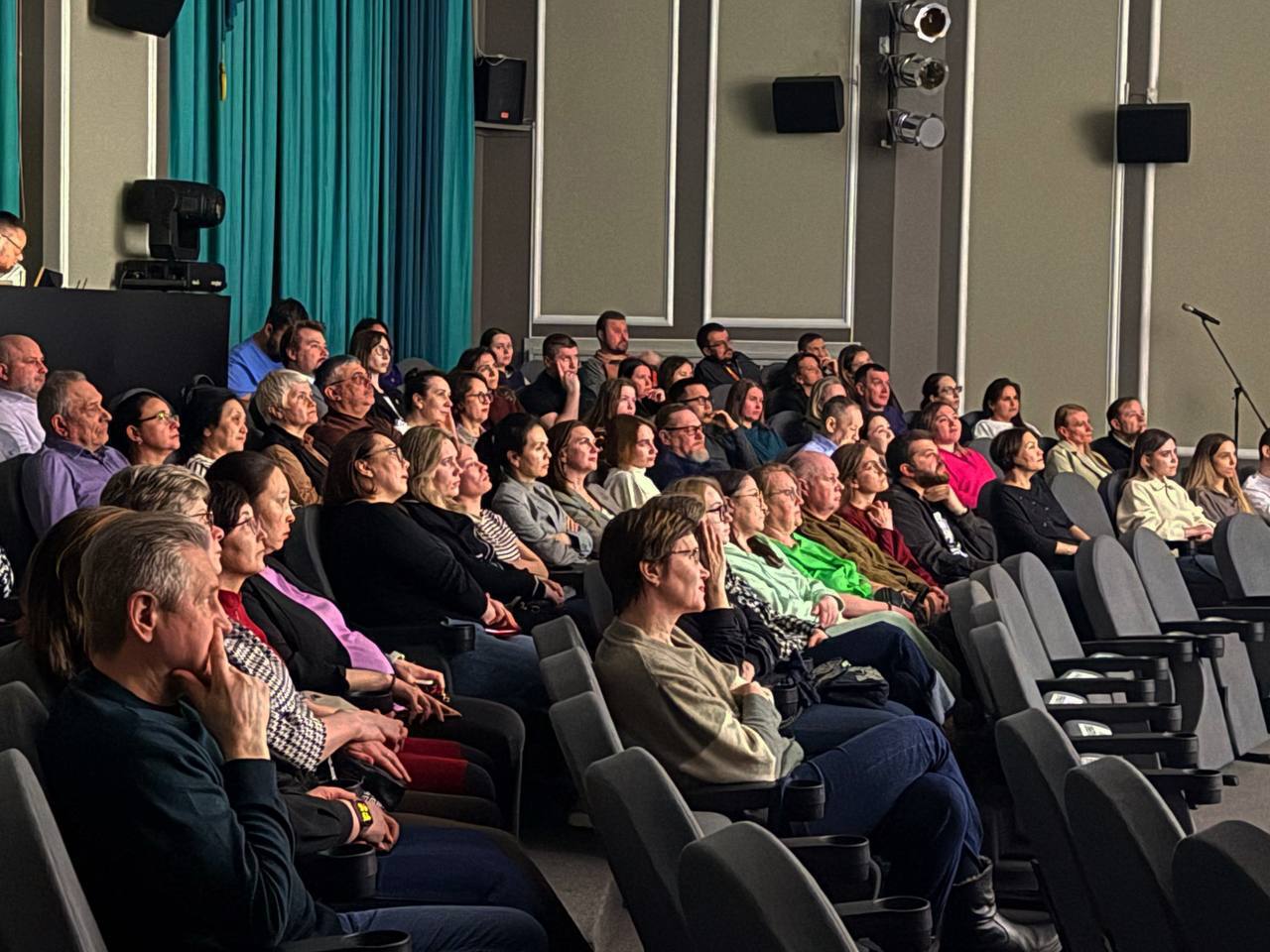 В Салехарде показали драму о героизме советских полярников В Салехарде показали драму о героизме советских полярников