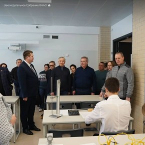 Законодатели Тюменской области, Югры и Ямала посетили социальные объекты Ямальского района