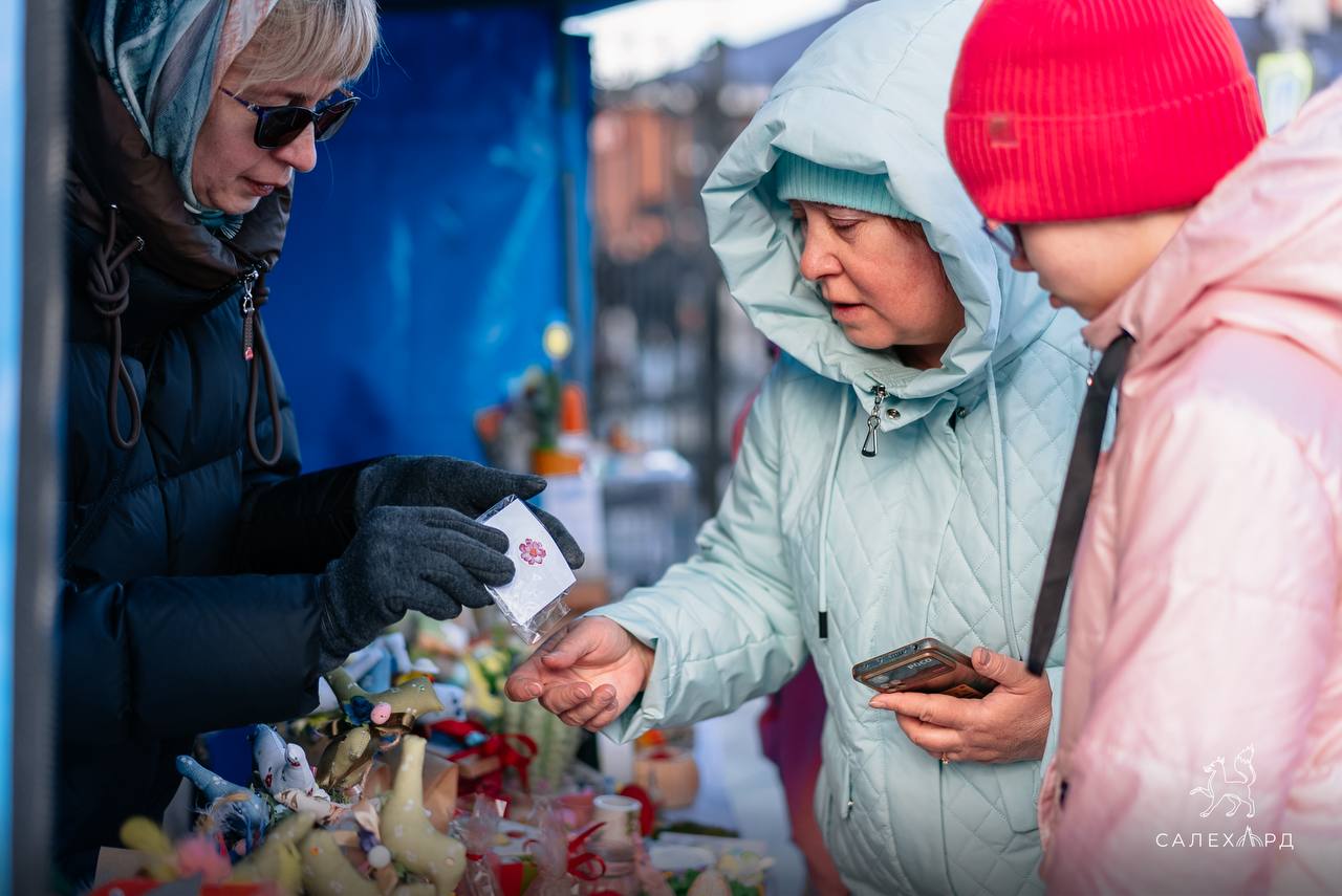 В Салехарде в Вербное воскресенье прошла благотворительная ярмарка «Светлый Ангел» В Салехарде в Вербное воскресенье прошла благотворительная ярмарка «Светлый Ангел»