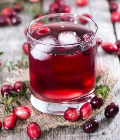 Клюквенная наливка: как приготовить ароматный напиток к зимним вечерам