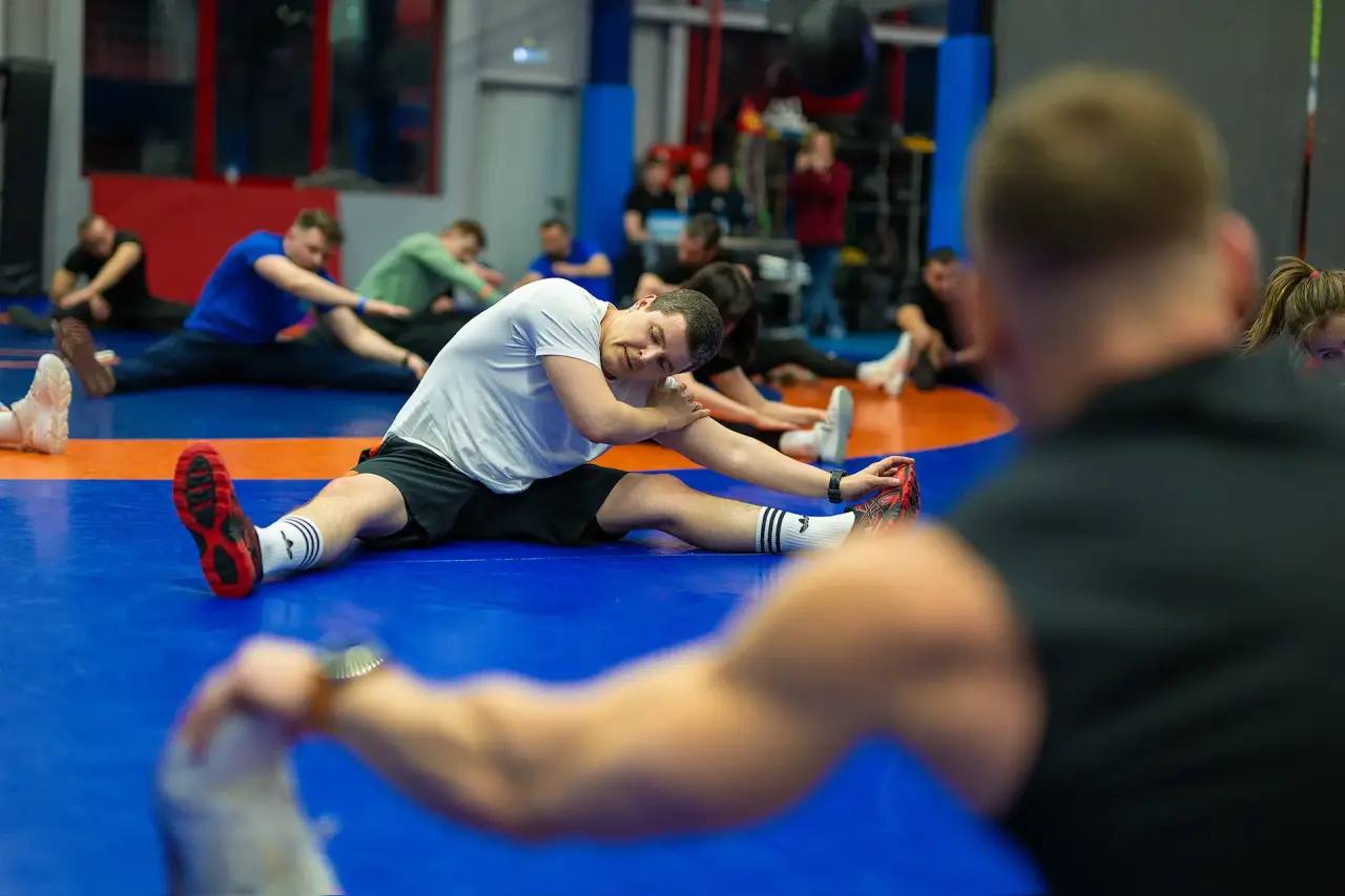 Дмитрий Артюхов: Всемирный день здоровья отметили тренировкой Дмитрий Артюхов: Всемирный день здоровья отметили тренировкой