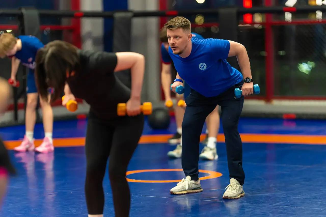 Дмитрий Артюхов: Всемирный день здоровья отметили тренировкой Дмитрий Артюхов: Всемирный день здоровья отметили тренировкой