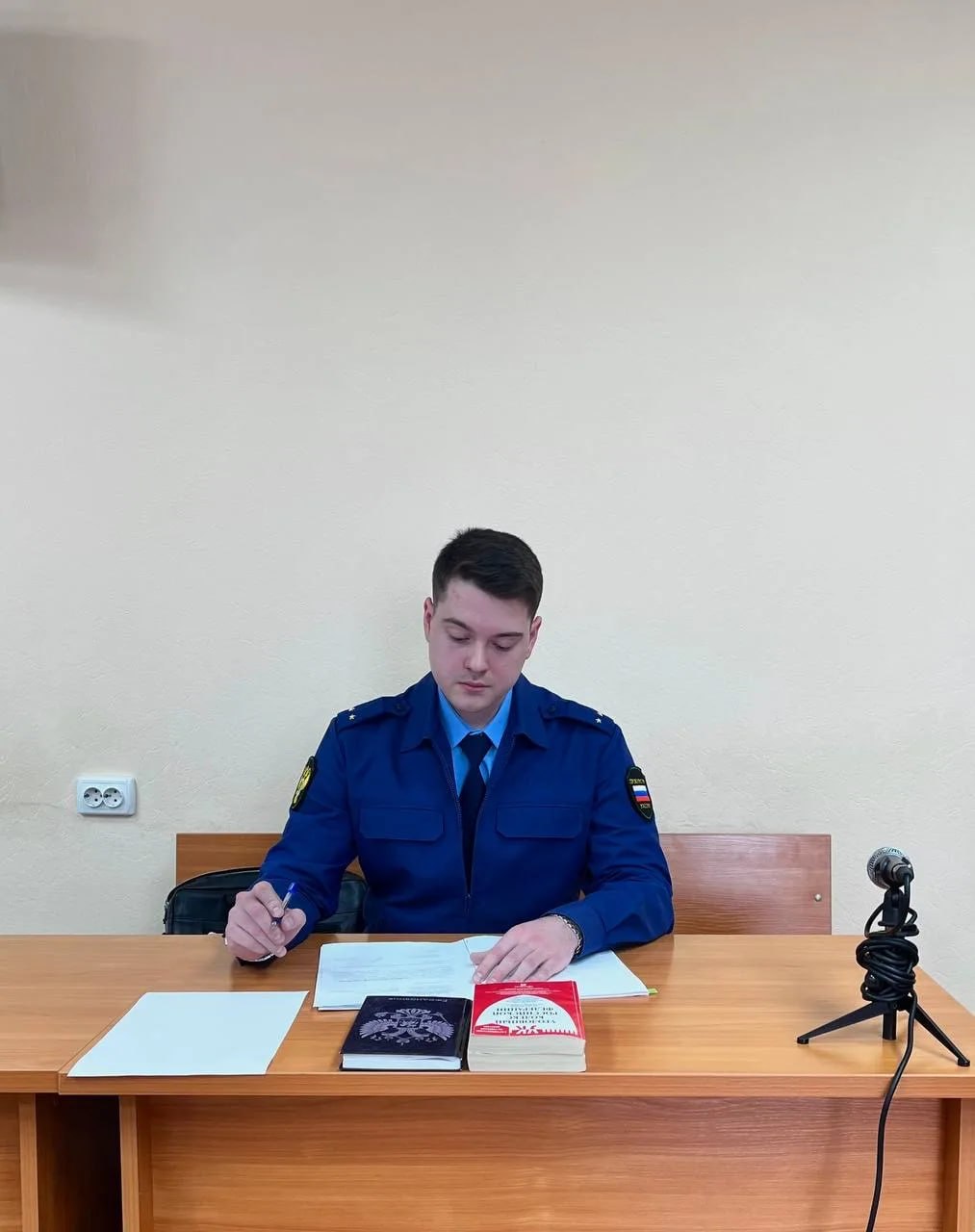 Благодаря вмешательству Надымского городского прокурора на местную администрацию возложена обязанность предоставить семье благоустроенное жилье Благодаря вмешательству Надымского городского прокурора на местную администрацию возложена обязанность предоставить семье благоустроенное жилье