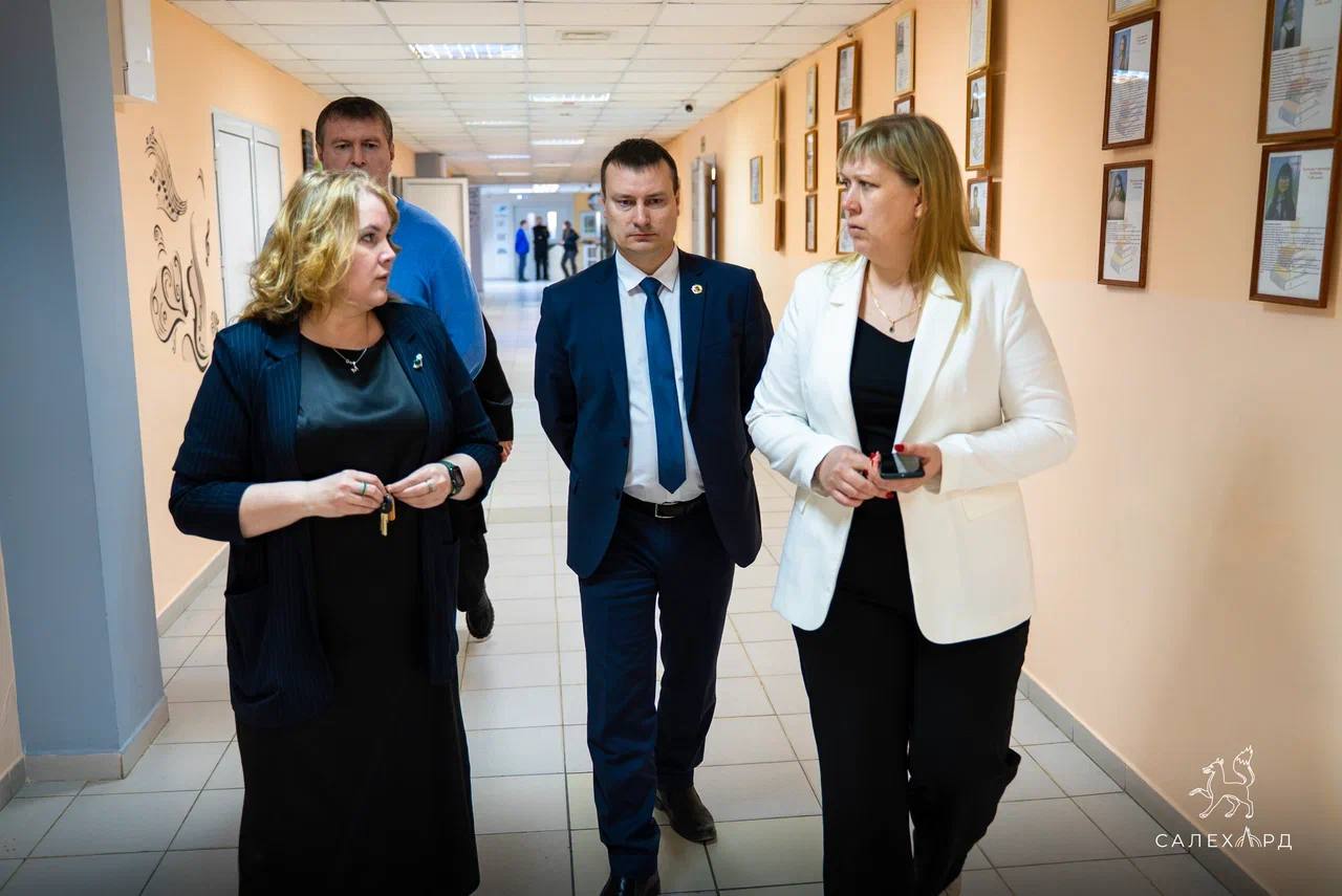 Во второй школе заменили светильники Во второй школе заменили светильники