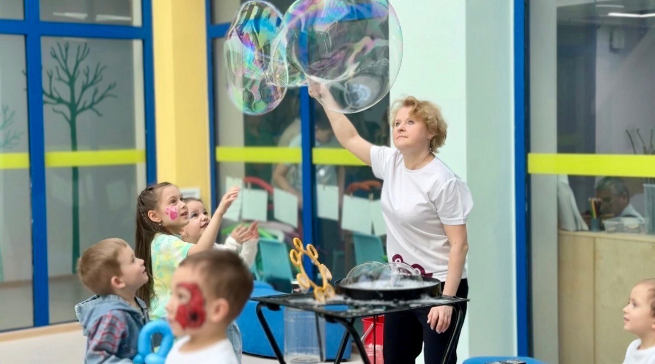 «Наедине со всеми». В детском саду «Виниклюзия» пройдёт благотворительная акция, приуроченная к Всемирному дню распространения информации о проблеме аутизма «Наедине со всеми». В детском саду «Виниклюзия» пройдёт благотворительная акция, приуроченная к Всемирному дню распространения информации о проблеме аутизма