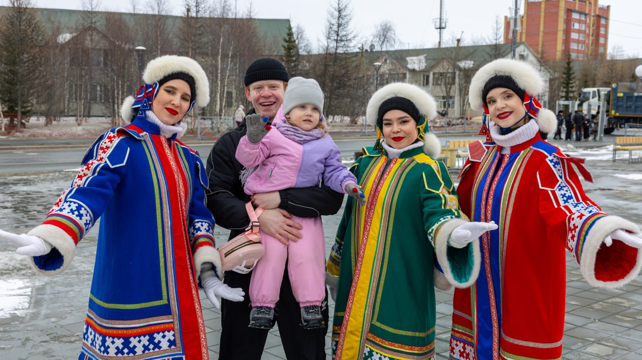 Песни, игры и немного магии весны Песни, игры и немного магии весны