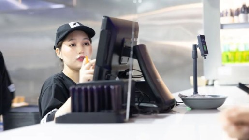 Наличные — прямо на кассе: на Ямале хотят расширить удобный сервис для сёл