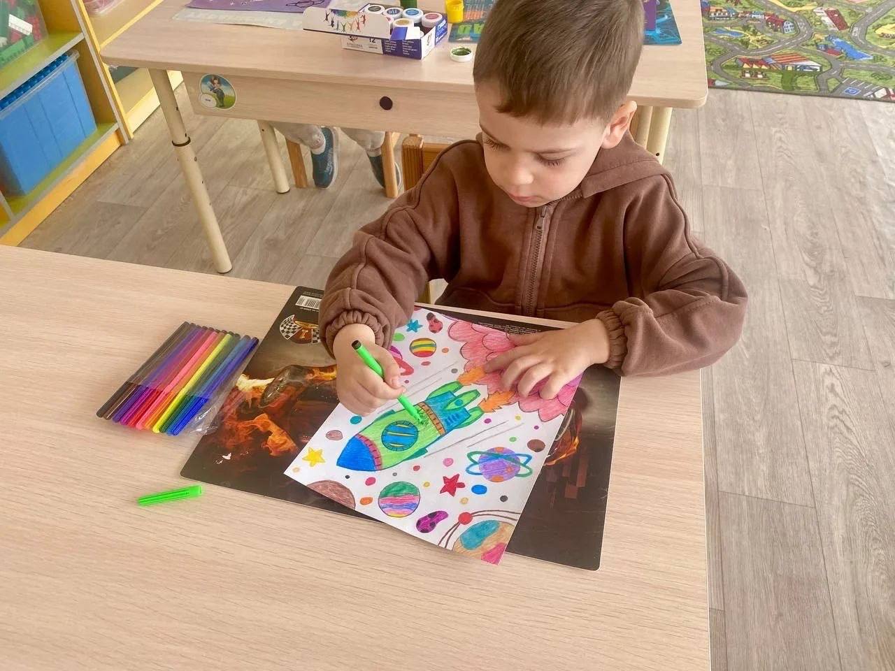 В космическое путешествие отправились воспитанники детского сада «Солнышко» Волновахского округа В космическое путешествие отправились воспитанники детского сада «Солнышко» Волновахского округа