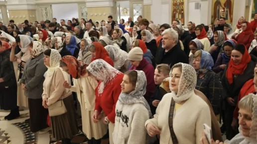 Эта ночь удивительная и торжественная