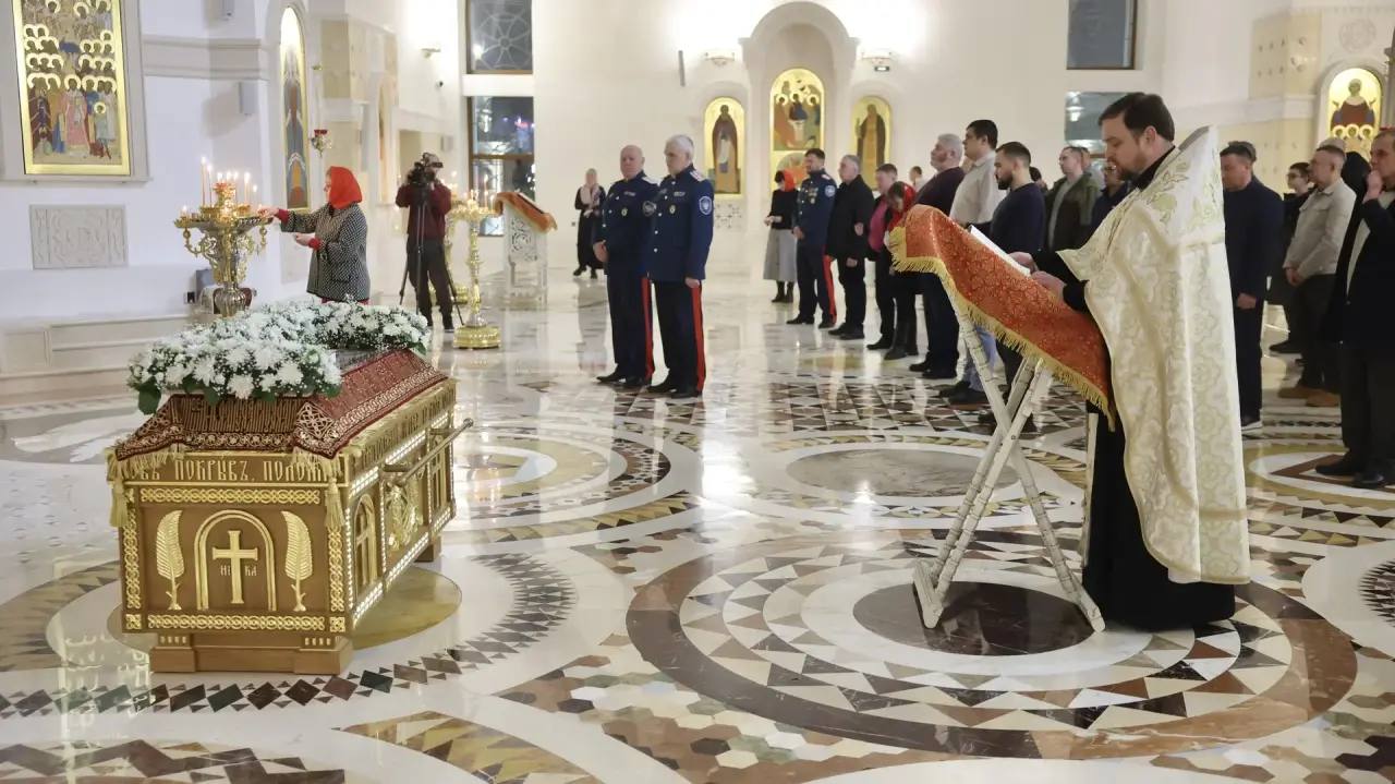 Эта ночь удивительная и торжественная Эта ночь удивительная и торжественная