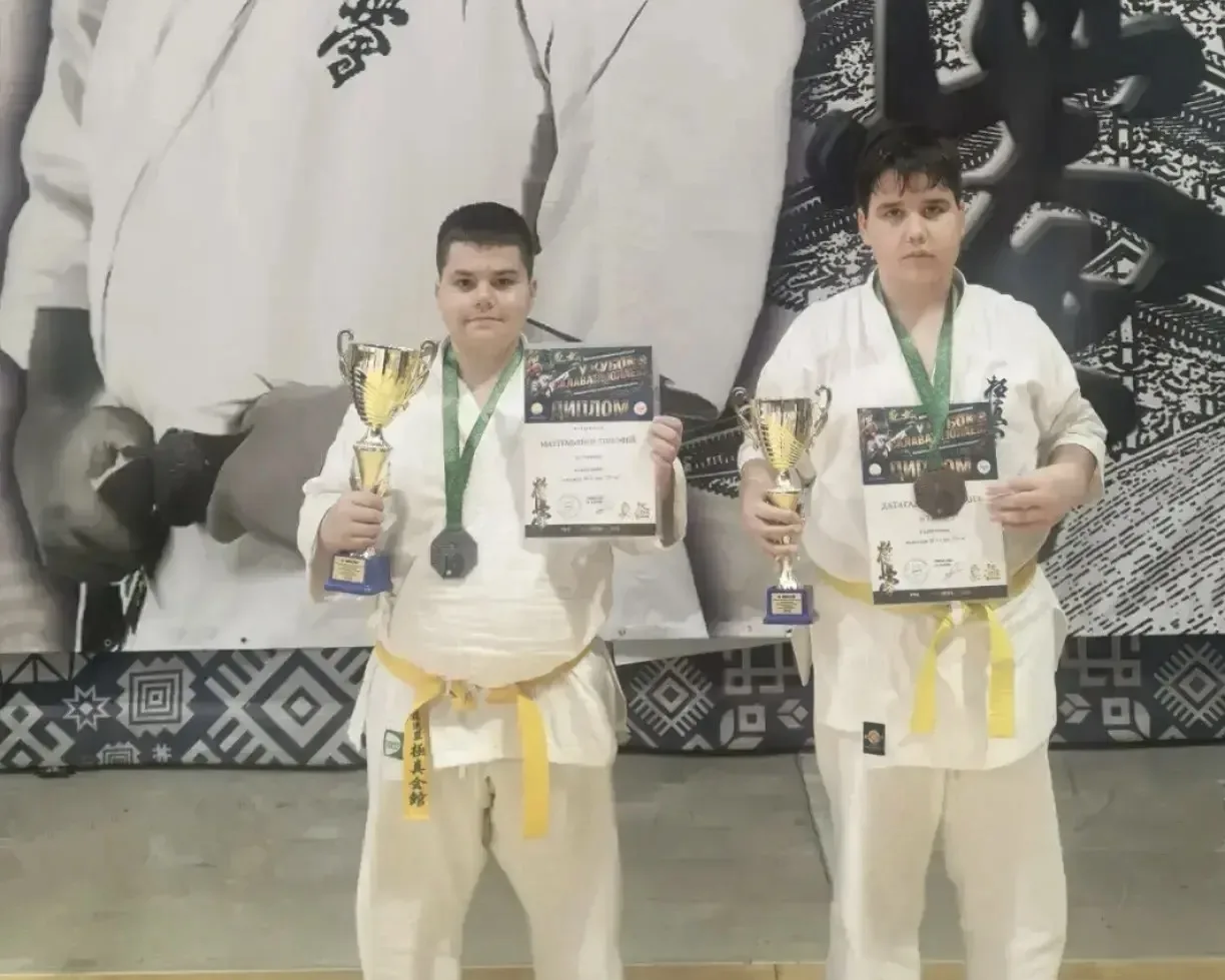 Четыре награды привезли на Ямал спортсмены со всероссийских соревнований по киокусинкай