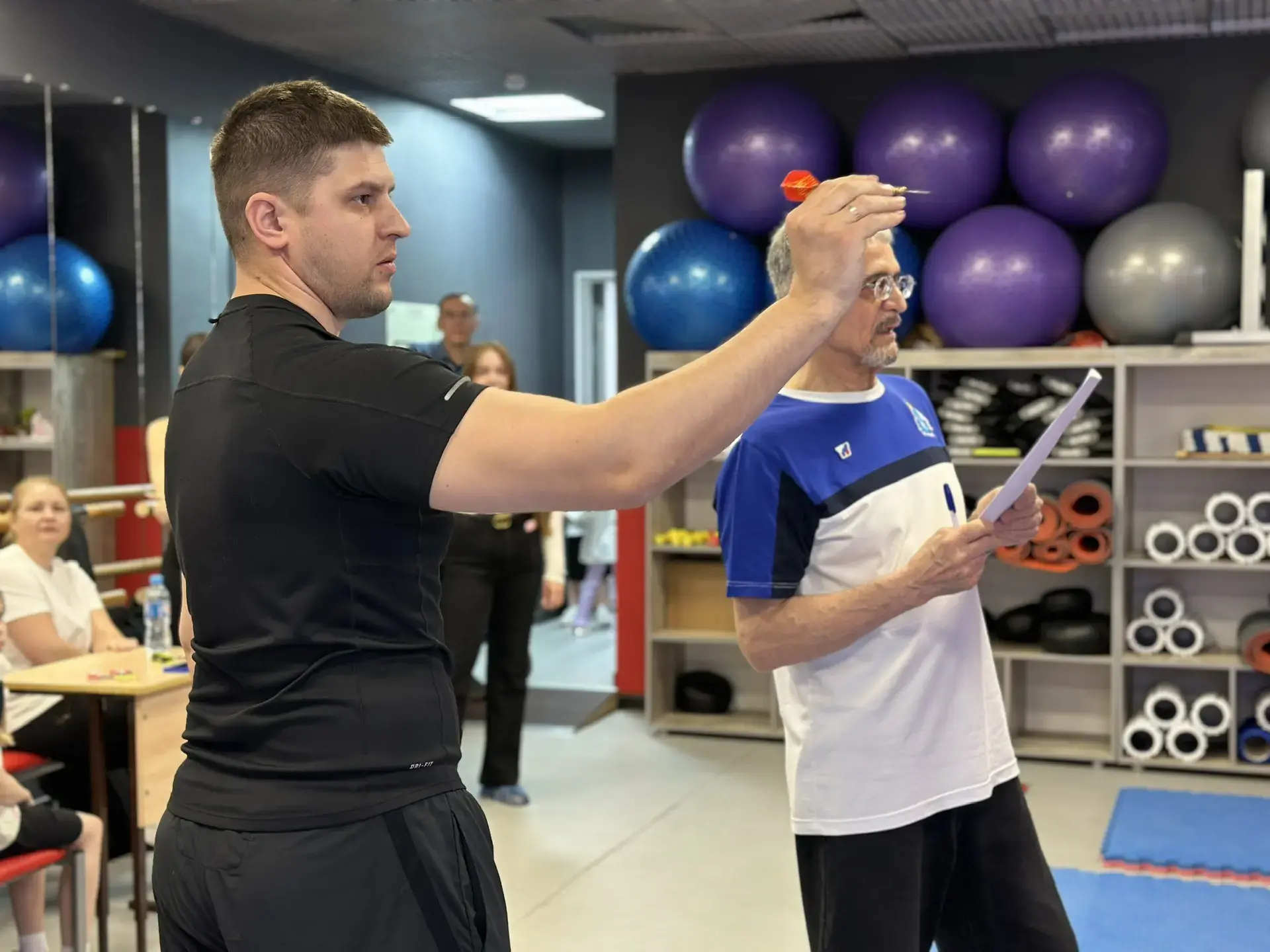 В минувшие выходные состоялся турнир по дартсу и семейные соревнования среди работников прокуратуры автономного округа В минувшие выходные состоялся турнир по дартсу и семейные соревнования среди работников прокуратуры автономного округа